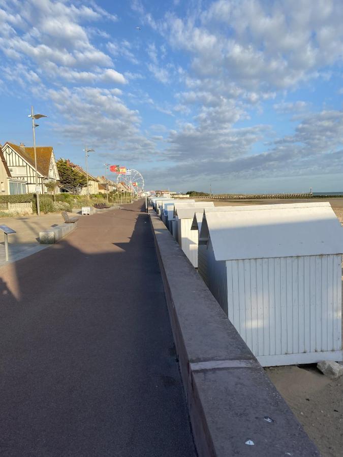 Super Appartement Cosy, Parking Prive Courseulles-sur-Mer Εξωτερικό φωτογραφία